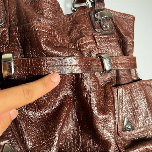 B. Makowsky Leather Shoulder Bag Cognac Brown - Picture 6 of 7